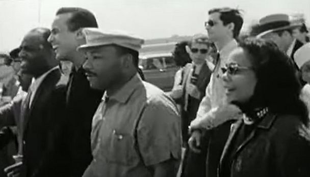 Anthony Perkins, Harry Belafonte, Martin Luther King Jr., and Coretta Scott King at the Selma march
