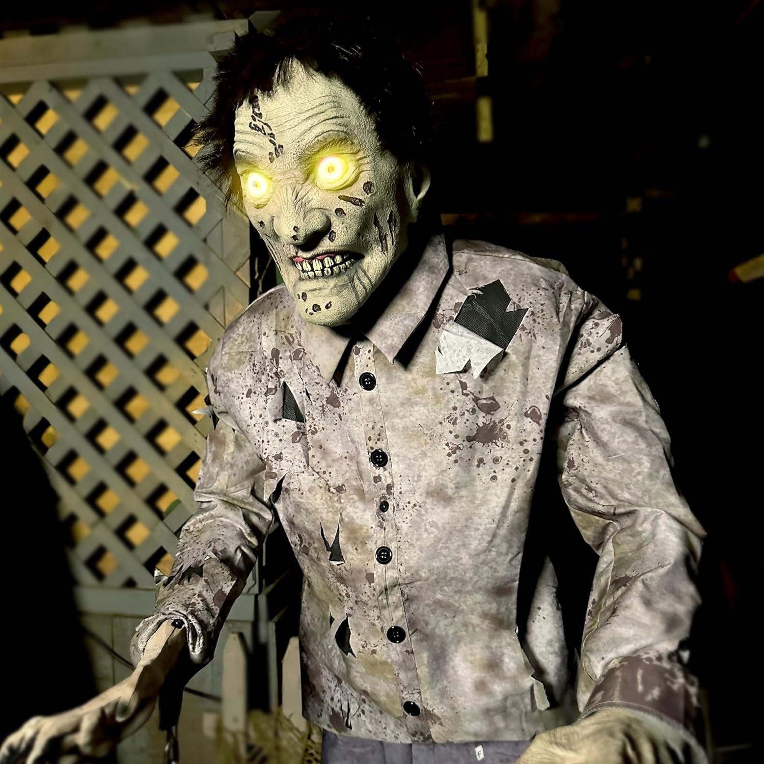 Side view of Guard Zombie Animatronic in attack stance
