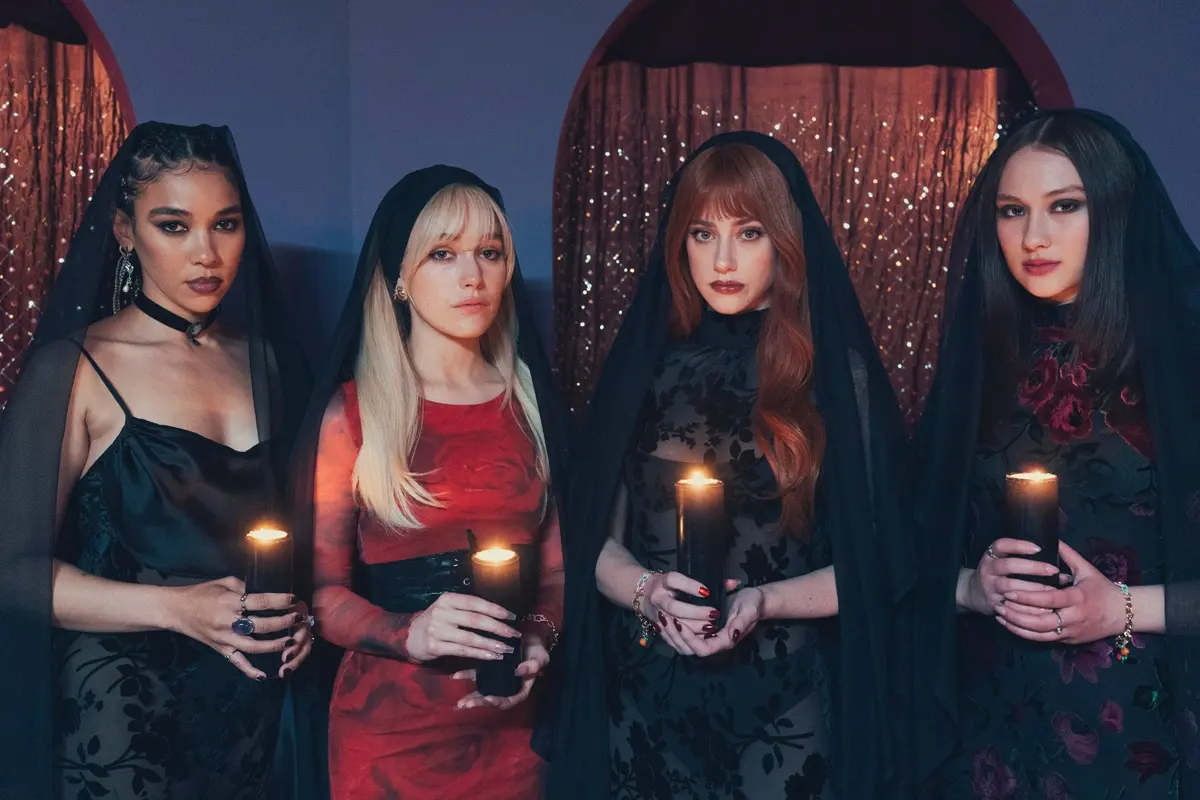Forbidden Fruits Review Still 14