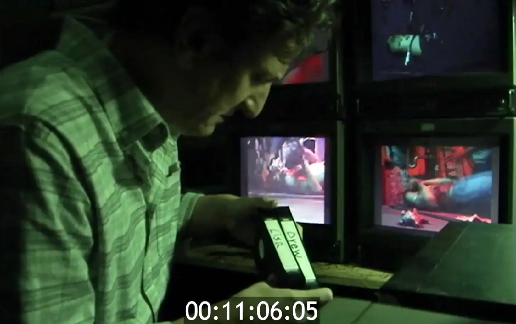 V/H/S/Halloween Review featuring the disturbing Halloween nightmare of the Kidprint segment